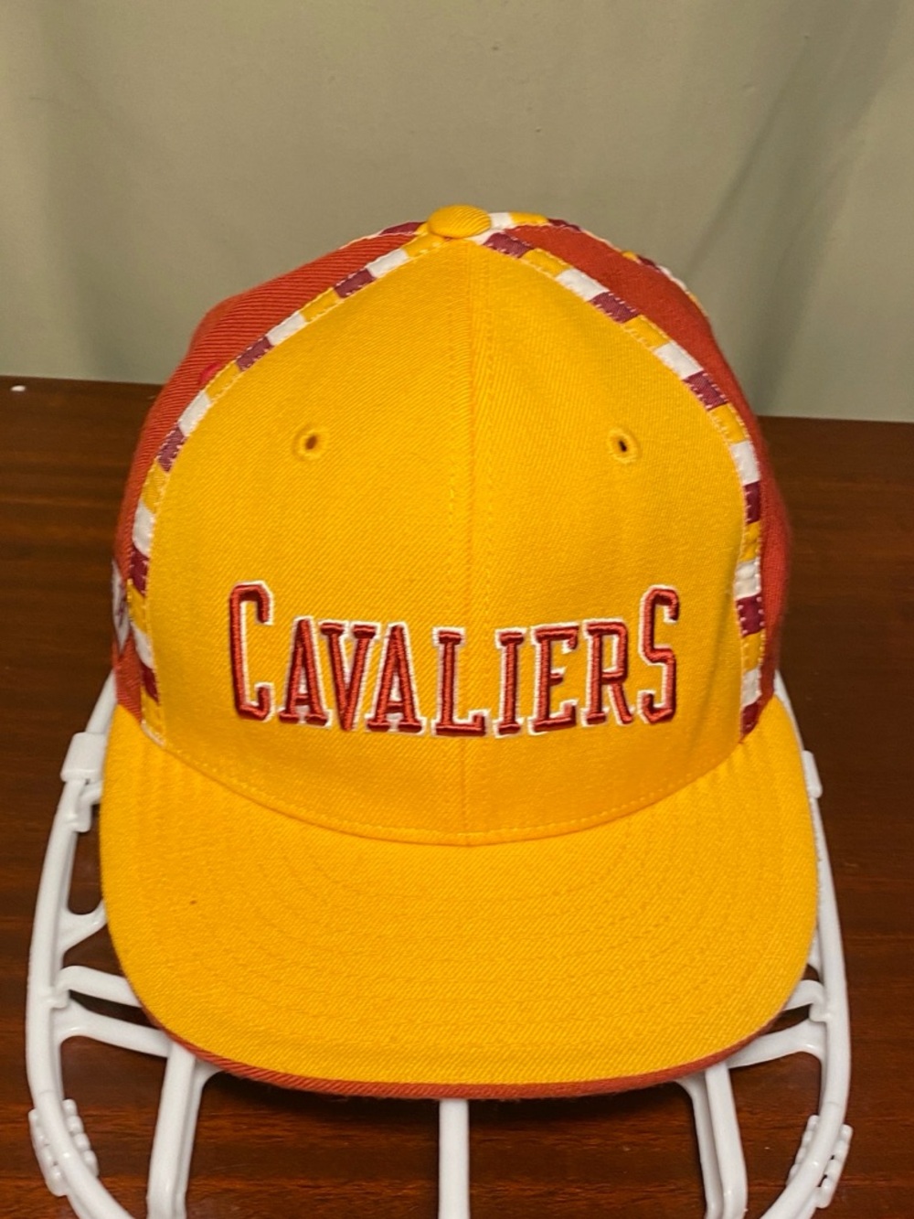Vintage Cleveland Cavaliers  Reebok Hardwood Classic Basketball Cap Mens 7 5/8